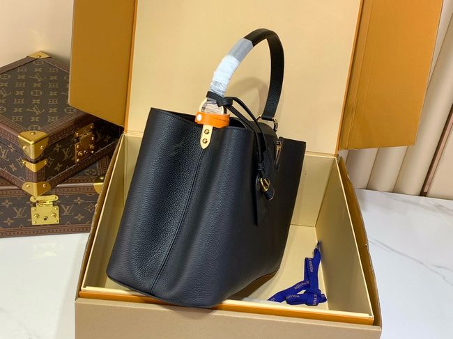 Louis Vuitton Capucines MM Souple M26319 black