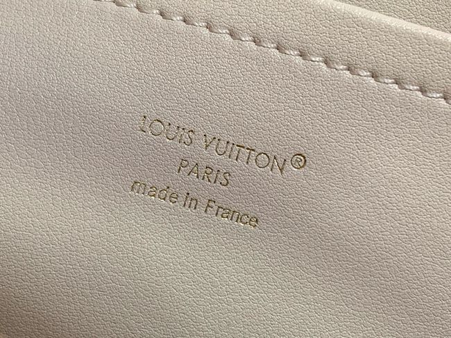 Louis Vuitton Capucines MM Souple M26319 light pink Louis Vuitton Capucines MM Souple M26319 light pink