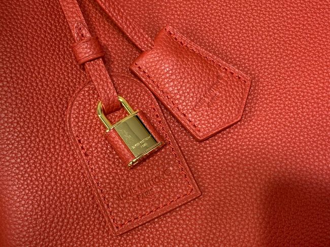 Louis Vuitton Capucines MM Souple M26319 red