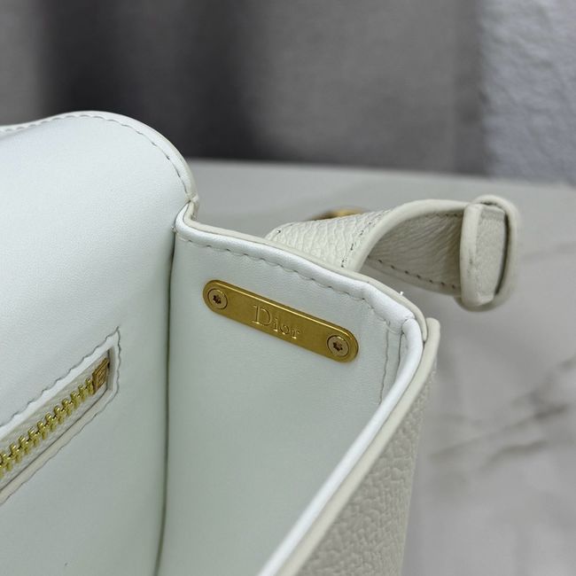 Medium Dior Medaillon Flap Bag Grained Calfskin M3920QD Latte