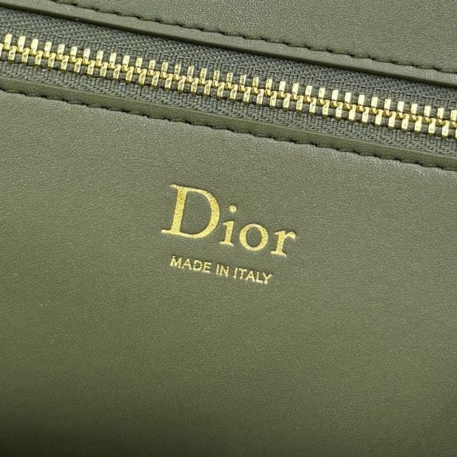 Medium Dior Medaillon Flap Bag Grained Calfskin M3920QD Khaki