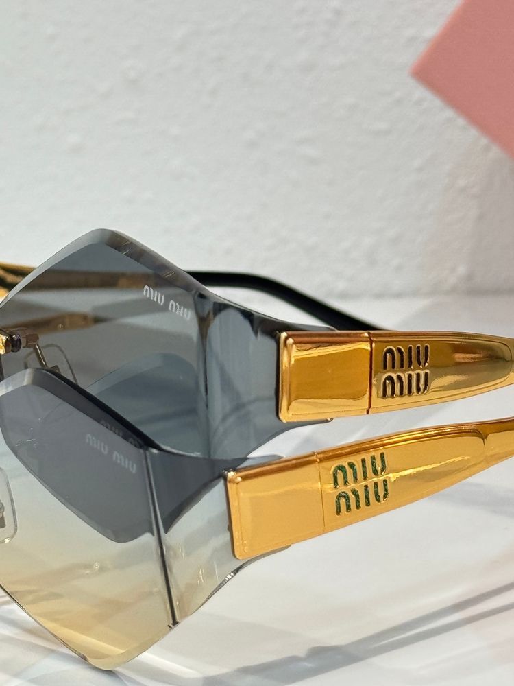 miumiu Sunglasses MMS00003-1