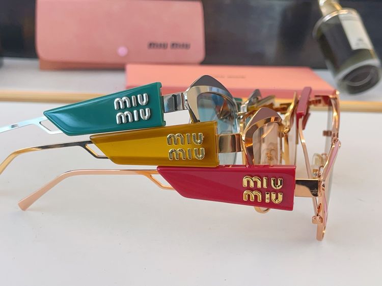 miumiu Sunglasses MMS00004-1
