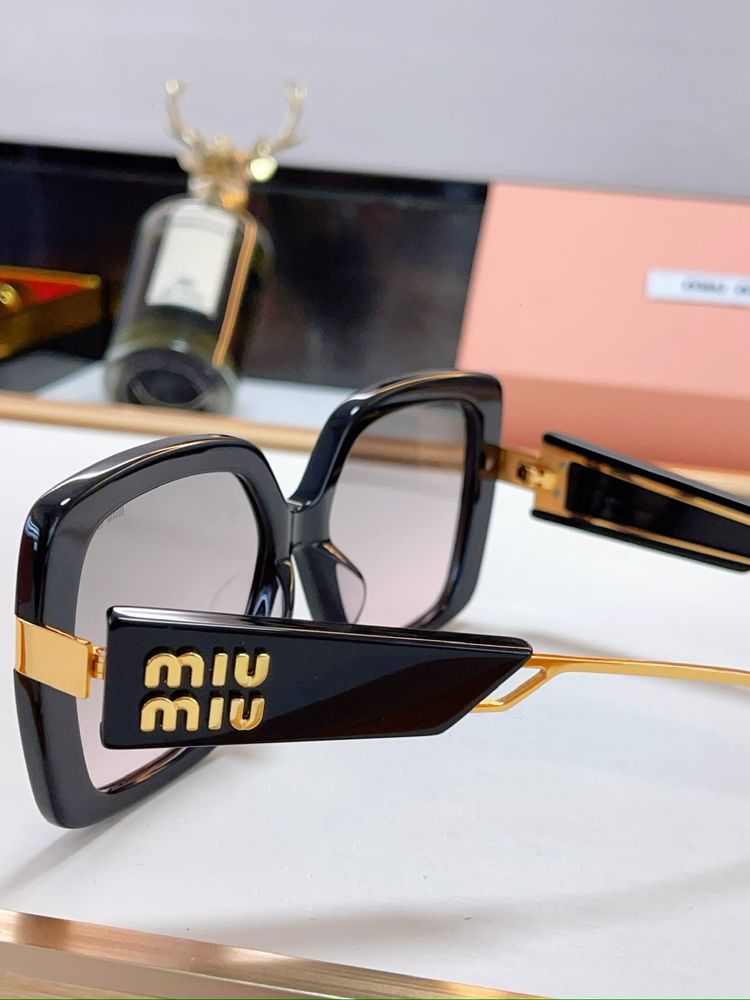 miumiu Sunglasses MMS00006-1