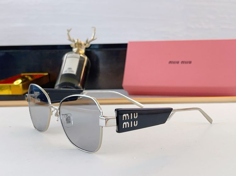 miumiu Sunglasses MMS00008-4