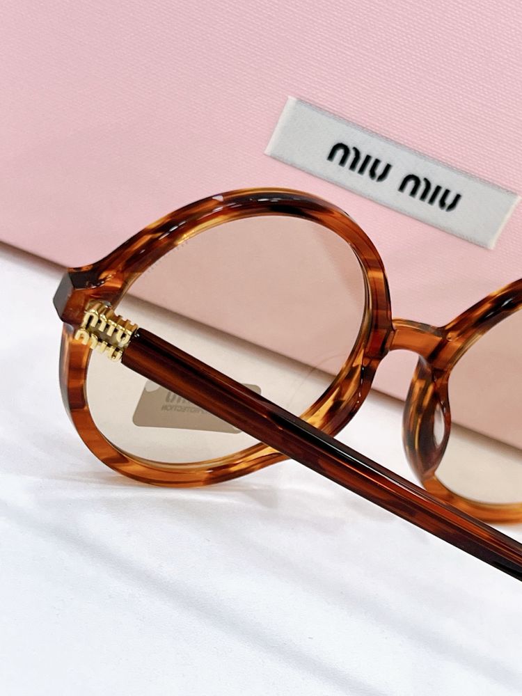 miumiu Sunglasses MMS00014-4 miumiu Sunglasses MMS00014-4