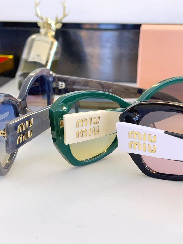 miumiu Sunglasses MMS00025-1