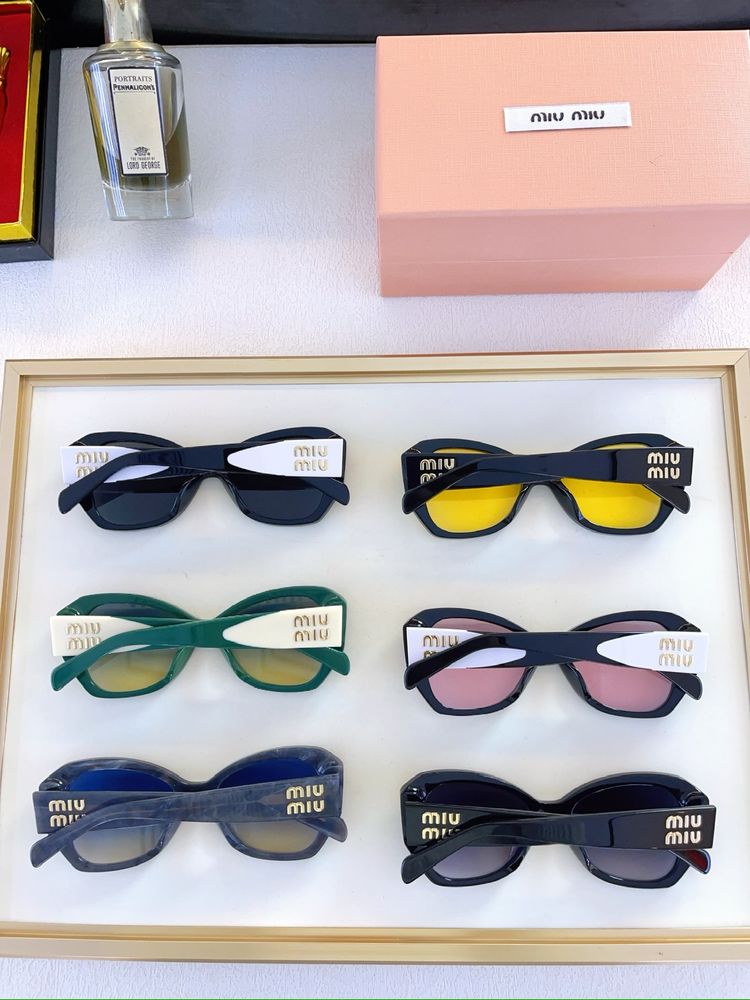 miumiu Sunglasses MMS00025-1