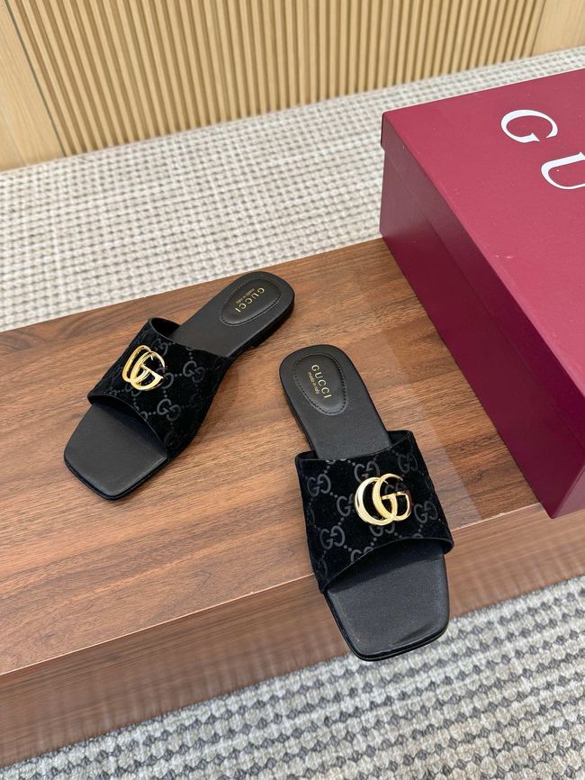 Gucci Womens slide sandal with Double G 69027-8