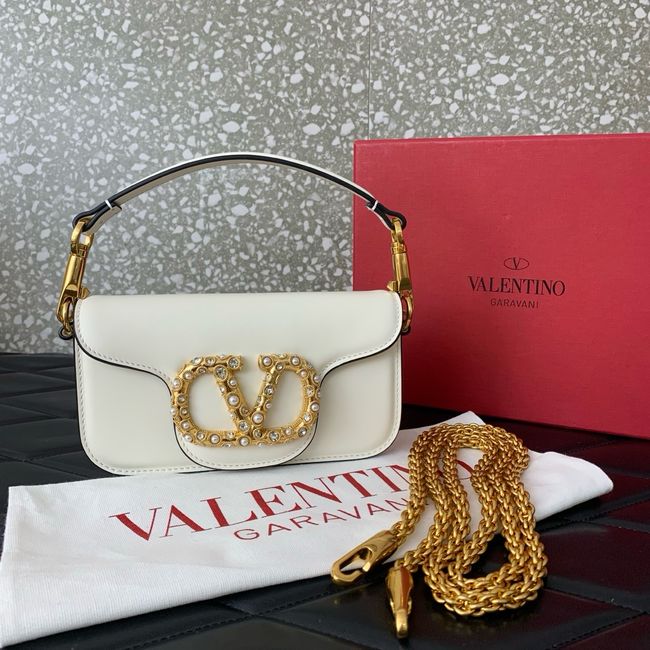 VALENTINO LOCO VLOGO SIGNATURE Small Leather bag WB0K53 ivory VALENTINO LOCO VLOGO SIGNATURE Small Leather bag WB0K53 ivory