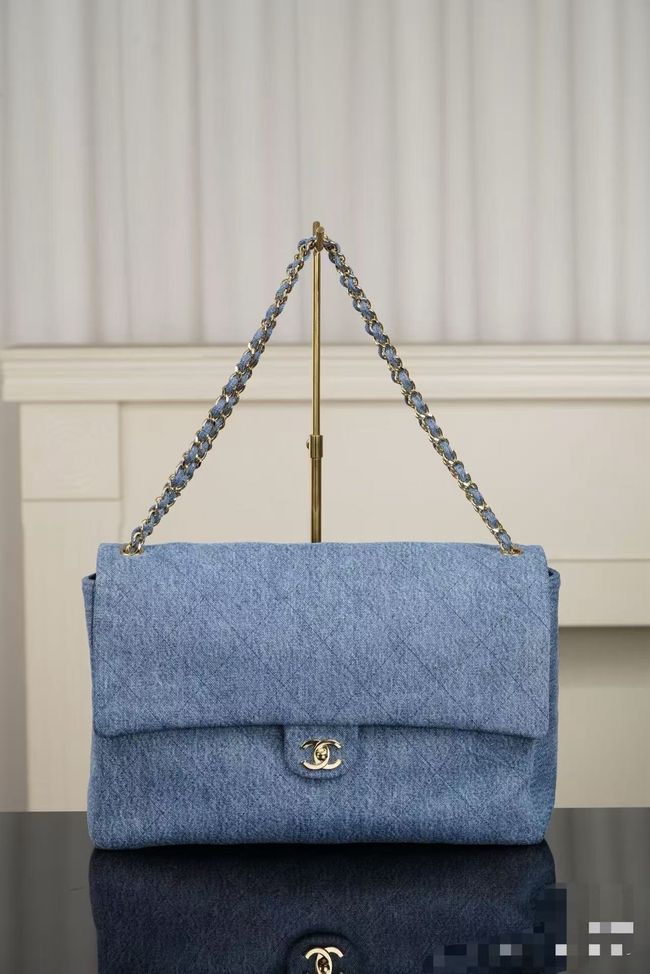 Chanel Maxi Flapbag Denim AS5640 Blue Chanel Maxi Flapbag Denim AS5640 Blue