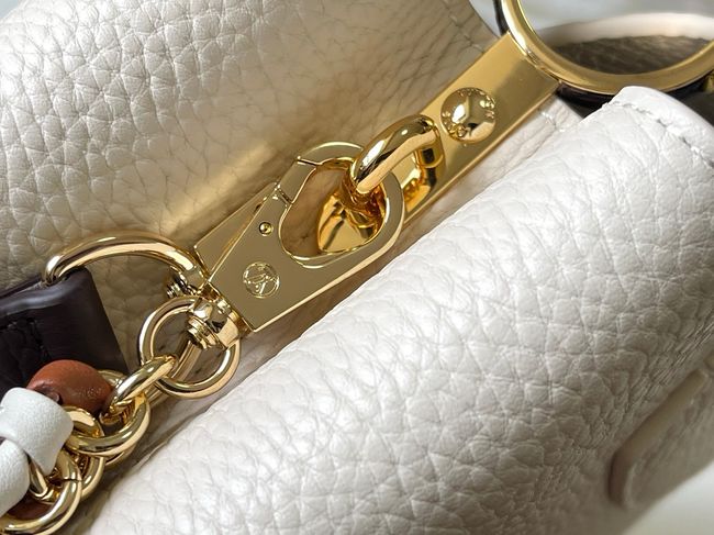 Louis Vuitton Capucines BB M48899 Ivory