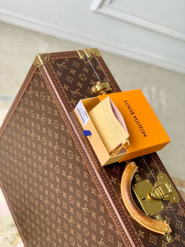 Louis Vuitton Charms Card Holder M28994 Banana