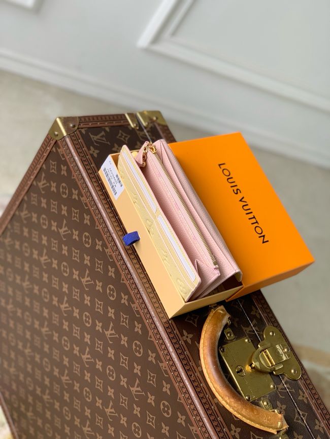 Louis Vuitton Sarah Wallet M29465 Banana
