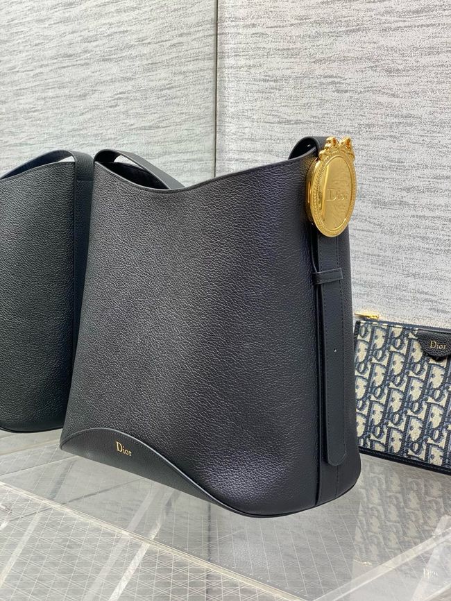 Dior Medium Bag Grained Calfskin 5843 black