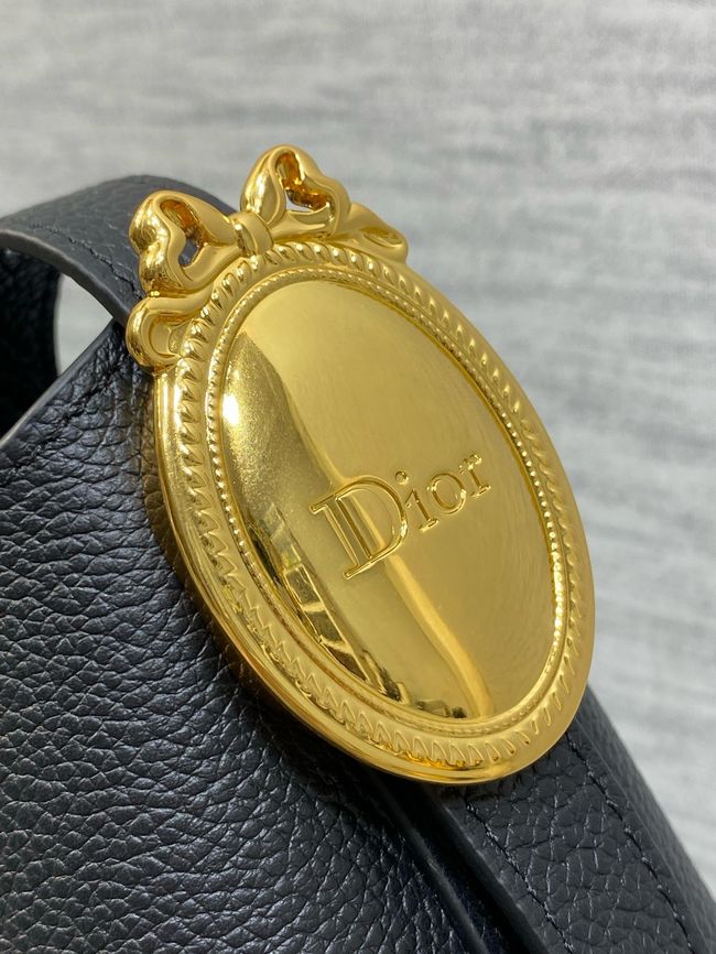 Dior samll Bag Grained Calfskin 5842 black