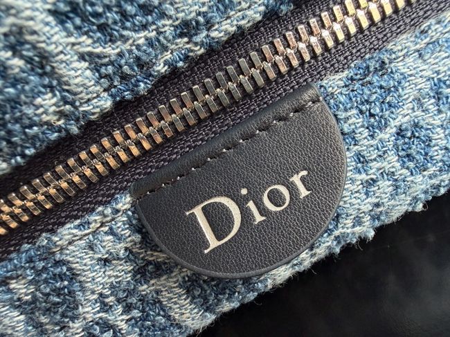 MEDIUM DIORTRAVEL NOMAD POUCH Oblique Jacquard S5554O denim blue