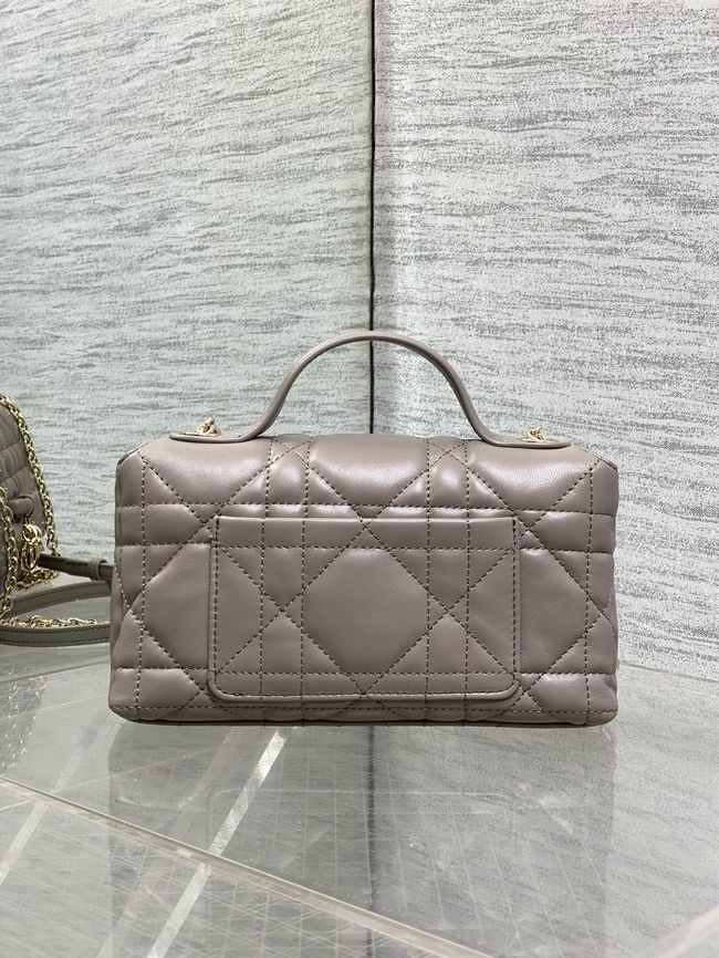 My Dior Mini Bag Cannage patent leather S0985PU gray&Golden chain My Dior Mini Bag Cannage patent leather S0985PU gray&Golden chain