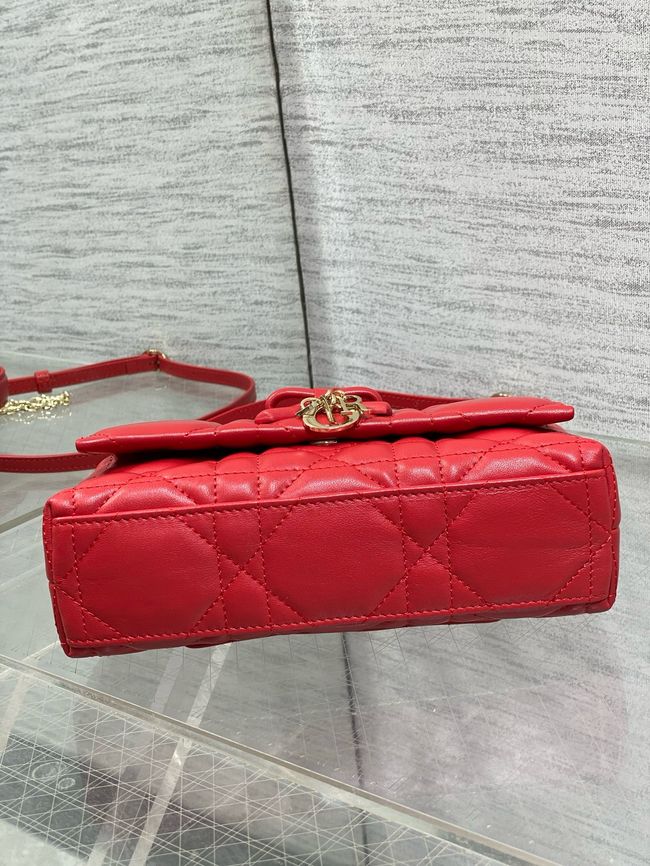 My Dior Mini Bag Cannage patent leather S0985PU red&Golden chain My Dior Mini Bag Cannage patent leather S0985PU red&Golden chain