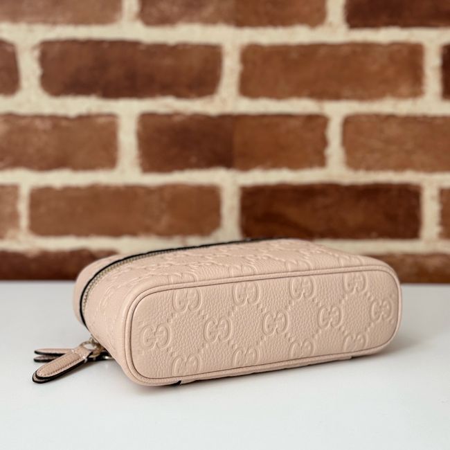 GUCCI GG EMBLEM SUPER MINI BAG 815949 pink