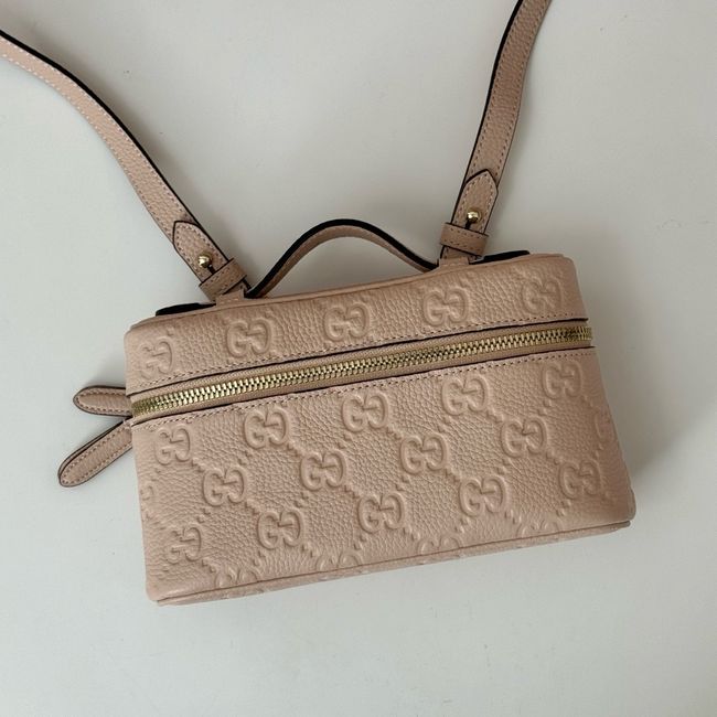 GUCCI GG EMBLEM SUPER MINI BAG 815949 pink