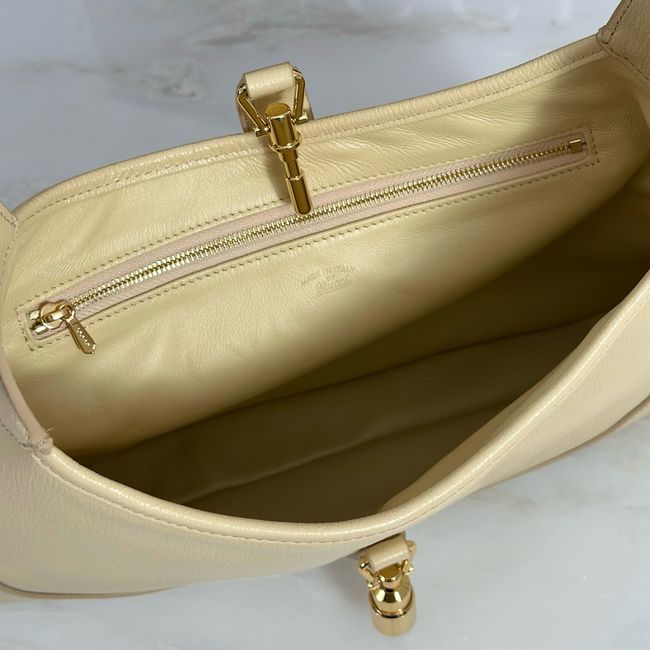 Gucci Jackie 1961 medium shoulder bag leather 863136 light yellow