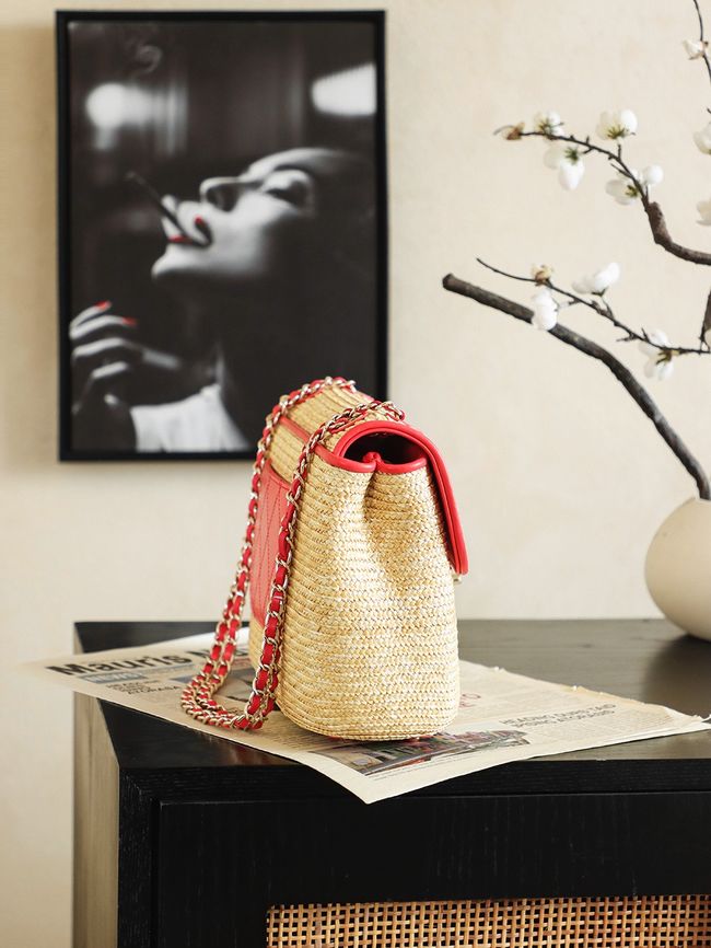 CHANEL medium Flapbag Braided Straw 66992 red