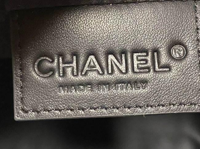 Chanel Zipped Pouch AS5226 Beige Chanel Zipped Pouch AS5226 Beige