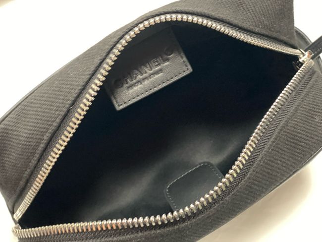 Chanel Zipped Pouch AS5226 Blue & Black Chanel Zipped Pouch AS5226 Blue & Black