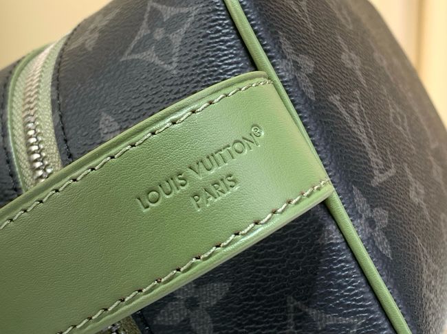 Louis Vuitton Locker Dopp Kit M28840 Khaki Green Louis Vuitton Locker Dopp Kit M28840 Khaki Green