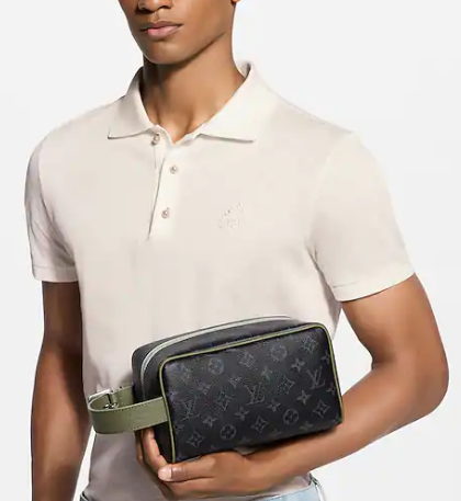 Louis Vuitton Locker Dopp Kit M28840 Khaki Green Louis Vuitton Locker Dopp Kit M28840 Khaki Green