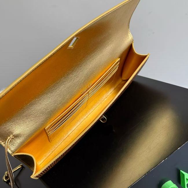 Bottega Veneta Andiamo Clutch Crystal 32190 gold
