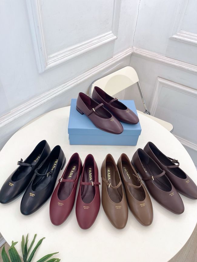 Prada Leather ballerinas 64205-2