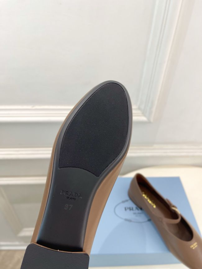 Prada Leather ballerinas 64205-3