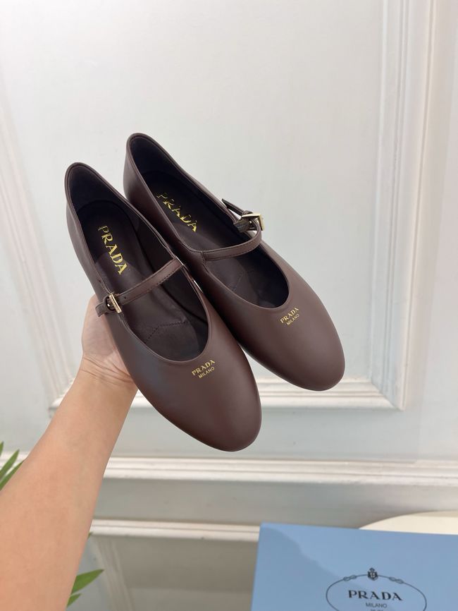 Prada Leather ballerinas 64205-4