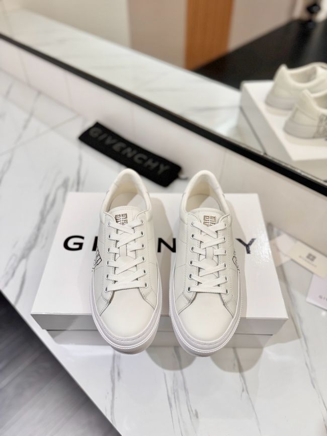 Givenchy flats 64241-13