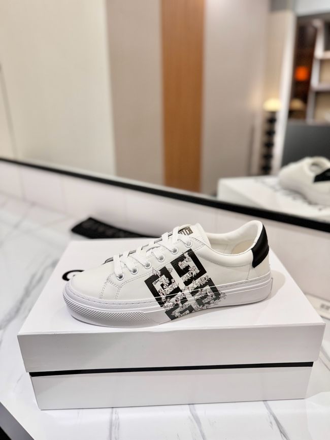 Givenchy flats 64241-3