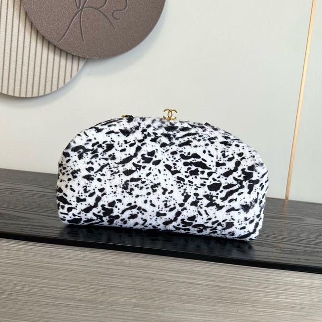 Chanel Clutch with chain AP5252 White & Black