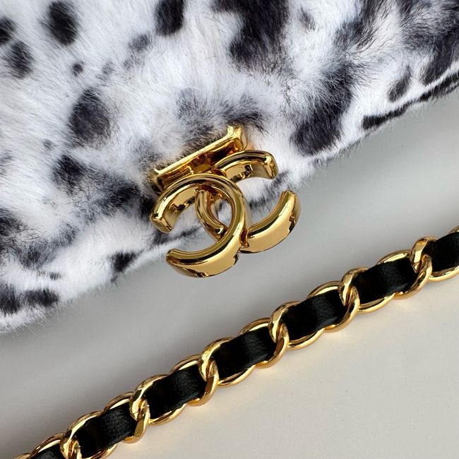 Chanel Clutch with chain AP5252 White & Black
