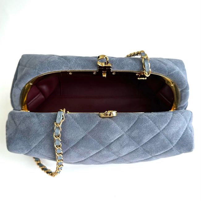 Chanel Clutch with chain AP5252 gray Chanel Clutch with chain AP5252 gray