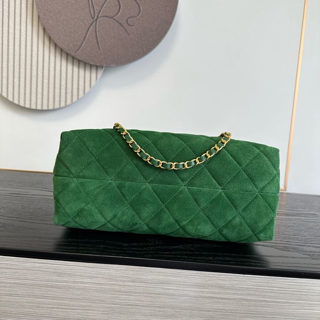 Chanel Clutch with chain AP5252 green Chanel Clutch with chain AP5252 green