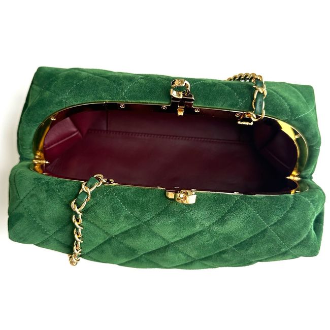 Chanel Clutch with chain AP5252 green Chanel Clutch with chain AP5252 green
