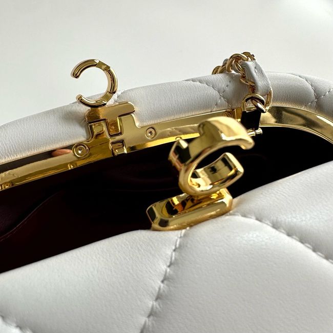 Chanel Clutch with chain Lambskin AP5252 white