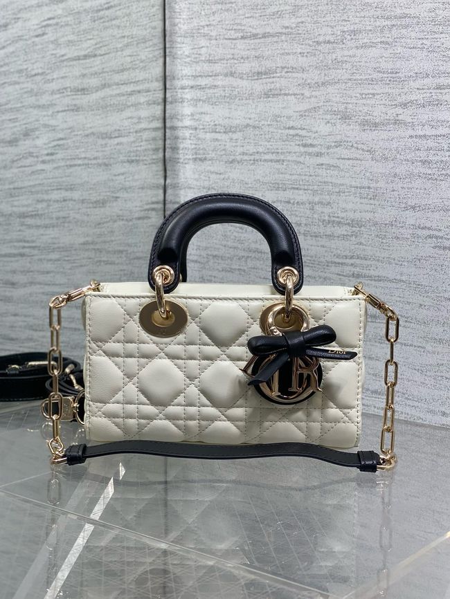 Mini Lady D-Joy BagCannage Lambskin M0636OU Latte and black Mini Lady D-Joy BagCannage Lambskin M0636OU Latte and black