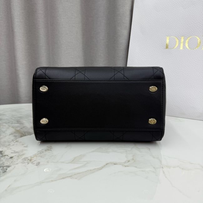 Small Dior Granville Bag black Flat Macrocannage Calfskin M1441OHJ
