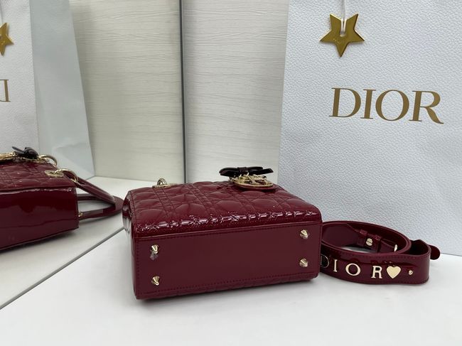 Small Lady Dior Bag with Strap Cannage patent leather M0531OU Burgundy