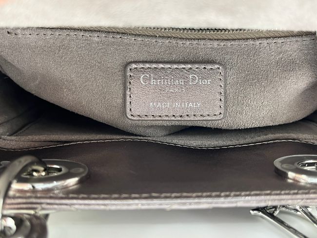 Small Lady Dior Bag with Strap Cannage patent leather M0531OU Silver gray