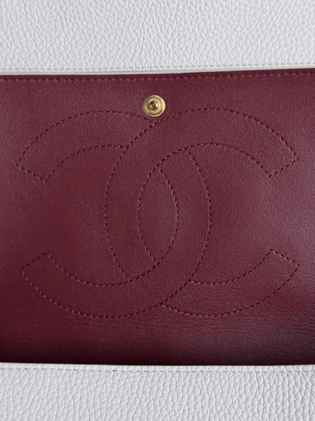 Chanel Maxi Flap bag AS6231 white&gold-Tone Metal