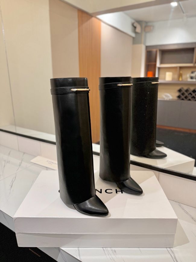 Givenchy High Boots Shiny Calfskin high heels 8.5CM 65261-3