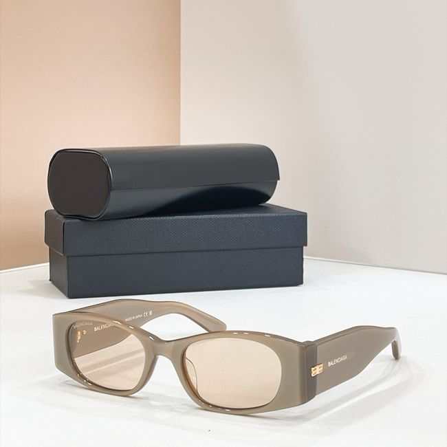Dolce & Gabbana Sunglasses 821450-6